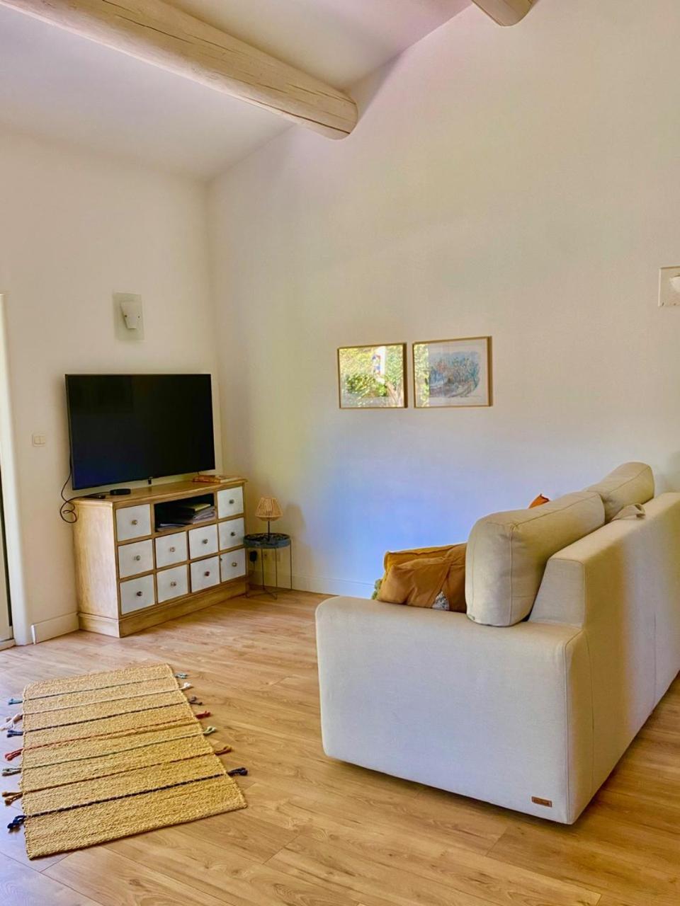 Appartement Neuf Et Au Calme Proche Avignon Althen-des-Paluds Экстерьер фото
